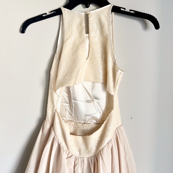 MISS BEHAVE Girls Creamy Colored Fancy Sequin Josie Dress Size 8 - Picture 4 of 9